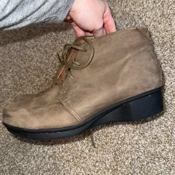 Dansko 39 Lucille Ankle Boot Brown - Picture 6 of 8